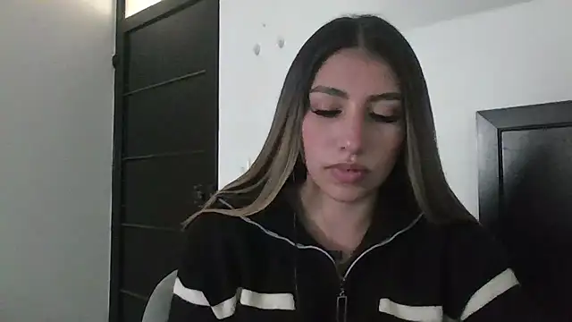 AriaBliss- online show from 06/17/26, 07:26
