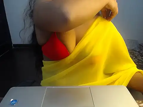 Snapshot of mary_jones6 chatting on 10/16/25, 04:41 mary jones6 online show from 10/16/25, 04:41