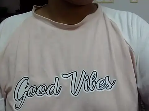 Snapshot of mary_jones6 chatting on 10/22/25, 09:09 mary jones6 online show from 10/22/25, 09:09