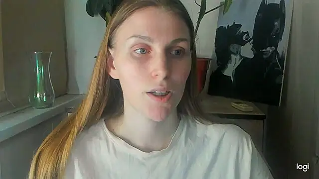 JuliaMuuun online show from 05/23/26, 06:45