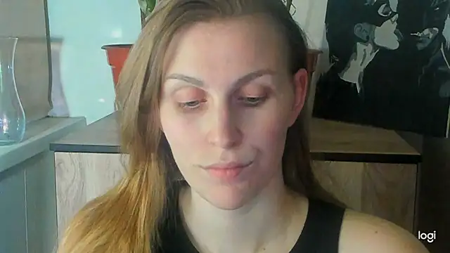 JuliaMuuun online show from 05/28/26, 08:06