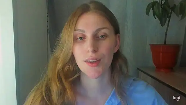 JuliaMuuun online show from 05/31/26, 07:59