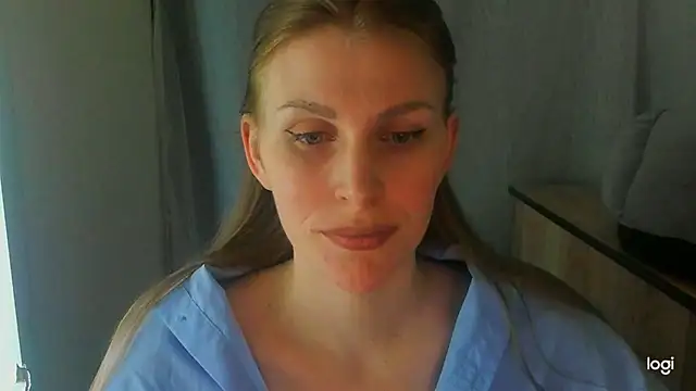 JuliaMuuun online show from 06/08/26, 08:31