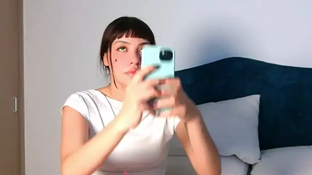 angelinhaaa online show from 09/16/25, 02:45