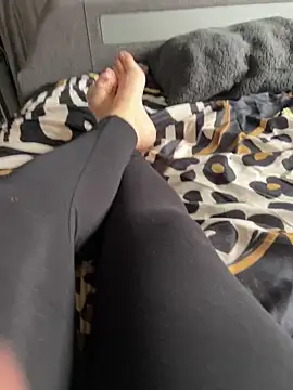 feetwithlottielou online show from 10/11/25, 12:47
