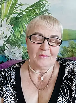 VioletSweet5566 online show from 09/21/25, 10:17