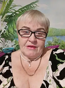 VioletSweet5566 online show from 10/02/25, 04:03