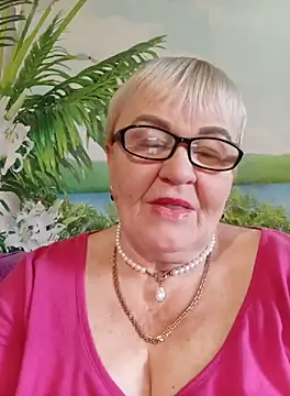 VioletSweet5566 online show from 10/10/25, 10:36