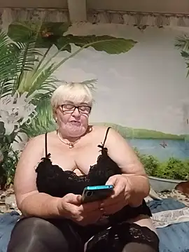 VioletSweet5566 online show from 07/24/26, 06:17