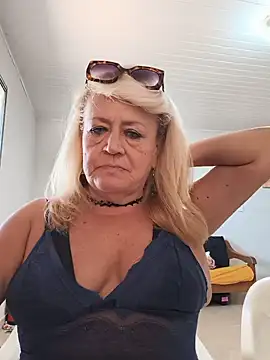 Belladama61 online show from 05/27/26, 12:46