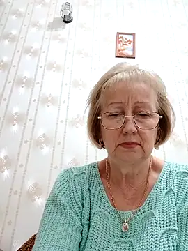 AlikaSwan5821 online show from 11/18/25, 08:02