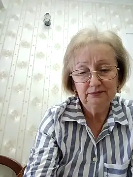 AlikaSwan5821 online show from 11/19/25, 08:31