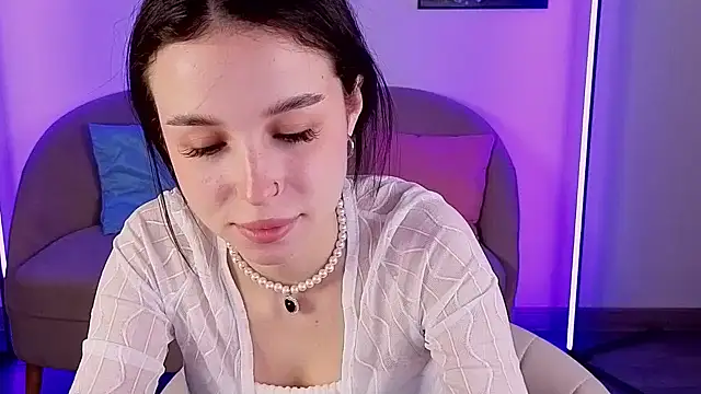 LANA MILANO online show from 10/15/25, 11:10