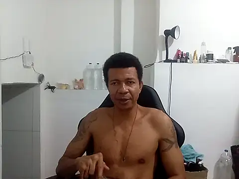 moreno25centimetro online show from 09/21/25, 12:56