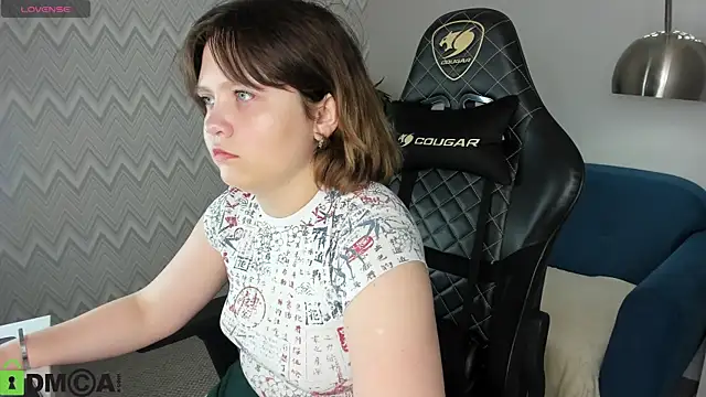 Nina Lunaa online show from 09/13/25, 08:14