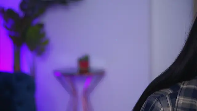 NinaSolenne online show from 11/29/25, 07:50