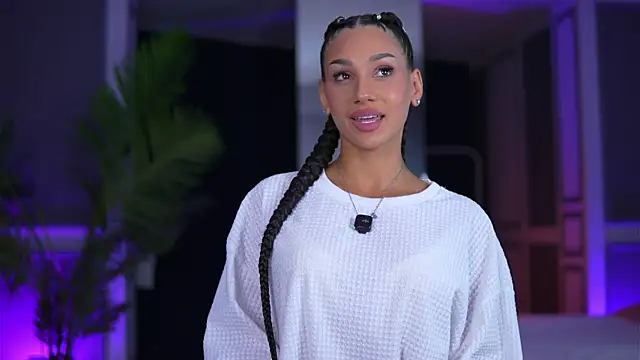 NinaSolenne online show from 06/22/26, 07:44