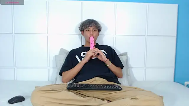 NathanBell online show from 09/12/25, 02:55