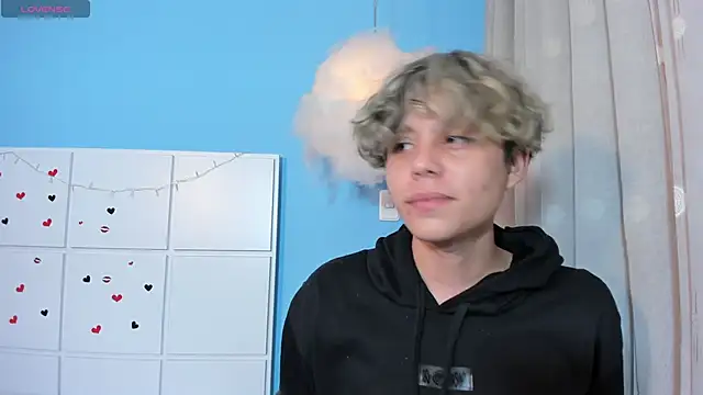 NathanBell online show from 10/06/25, 04:43