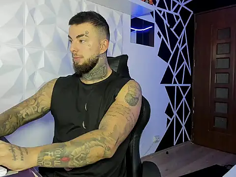 Snapshot of Chrisjordan66 chatting on 10/20/25, 05:08 Chrisjordan66 online show from 10/20/25, 05:08