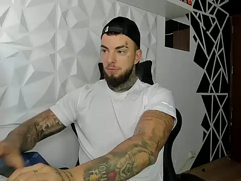 Snapshot of Chrisjordan66 chatting on 10/25/25, 08:00 Chrisjordan66 online show from 10/25/25, 08:00