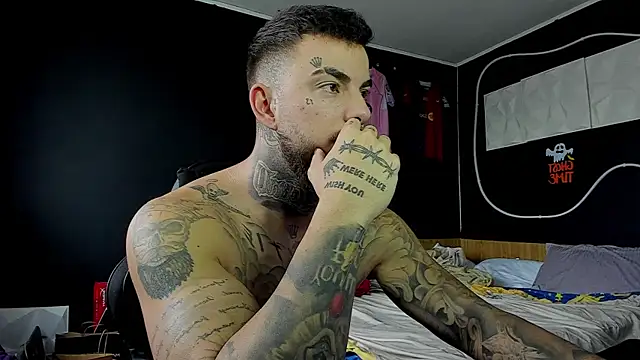 Snapshot of Chrisjordan66 chatting on 12/02/25, 08:41 Chrisjordan66 online show from 12/02/25, 08:41