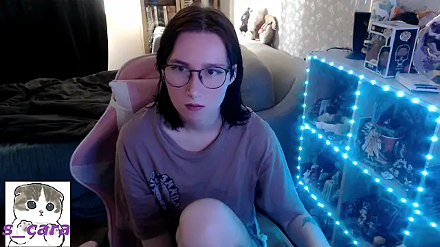 Snapshot of s_cara chatting on 09/11/25, 10:26 s cara online show from 09/11/25, 10:26