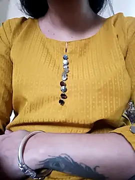 lovelysona11 online show from 12/01/25, 07:24