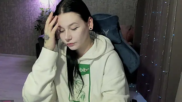 AlinaGreeeen online show from 09/10/25, 08:58