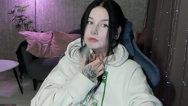 AlinaGreeeen online show from 09/13/25, 12:32