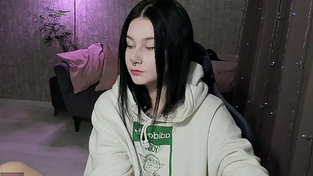 AlinaGreeeen online show from 09/21/25, 12:34