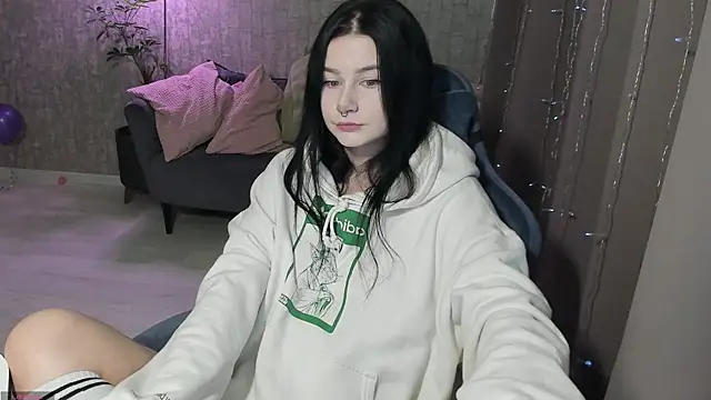 AlinaGreeeen online show from 09/22/25, 11:12