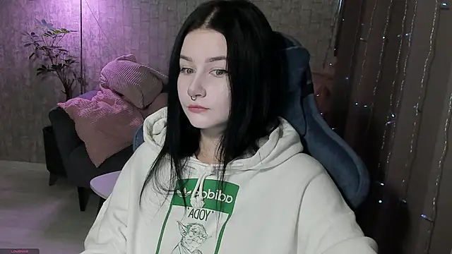 AlinaGreeeen online show from 09/27/25, 04:39