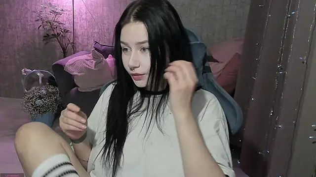 AlinaGreeeen online show from 10/08/25, 03:48