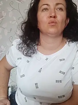 Snapshot of Velvet3451 chatting on 09/13/25, 12:05 Velvet3451 online show from 09/13/25, 12:05