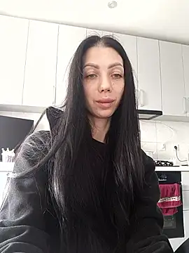 Snapshot of Princessa99885 chatting on 04/10/26, 07:02 Princessa99885 online show from 04/10/26, 07:02