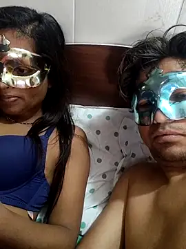 Snapshot of Radhika_01 chatting on 11/15/25, 05:27 Radhika 01 online show from 11/15/25, 05:27