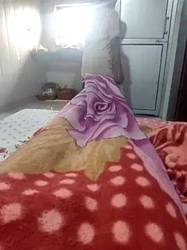 Snapshot of Radhika_01 chatting on 11/20/25, 03:07 Radhika 01 online show from 11/20/25, 03:07