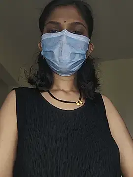 Shivani2002 online show from 07/13/26, 03:53