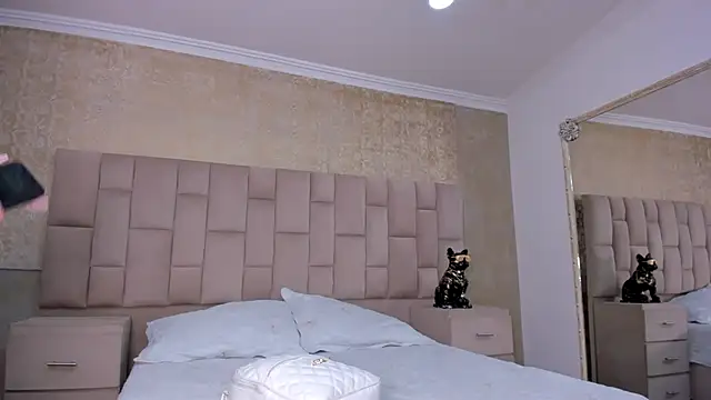 MadisonSky  online show from 10/26/25, 01:17