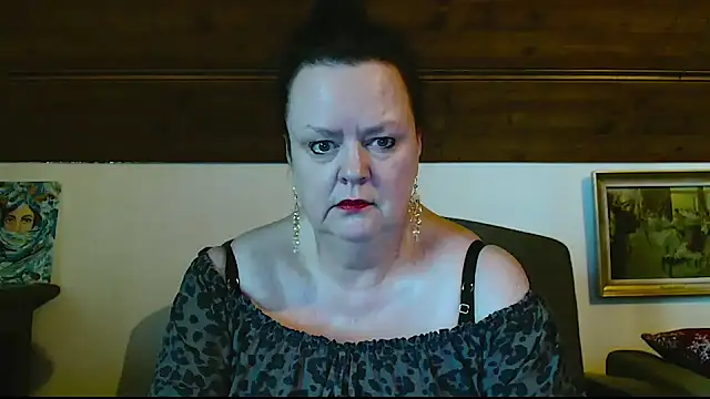 TiffanyMature online show from 02/06/26, 07:56