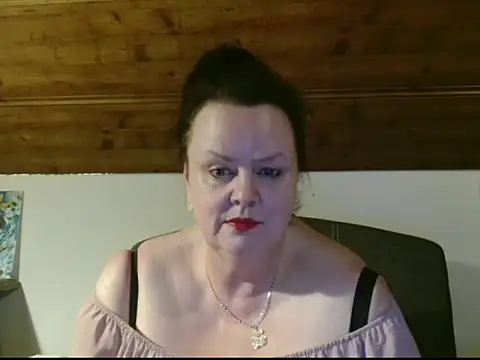 TiffanyMature online show from 02/16/26, 09:33