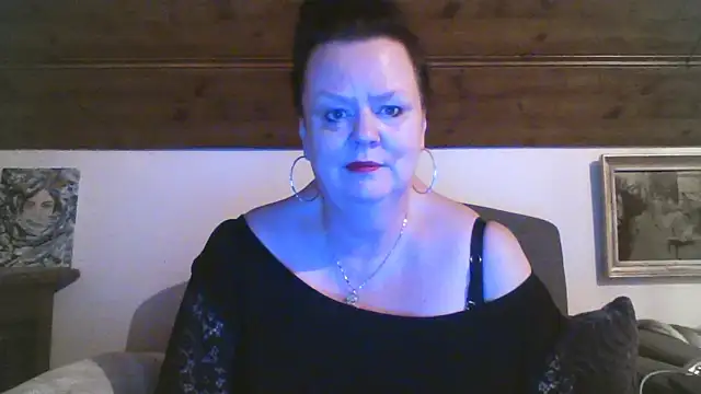 TiffanyMature online show from 04/19/26, 08:11