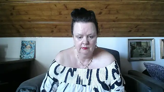 TiffanyMature online show from 05/26/26, 08:21