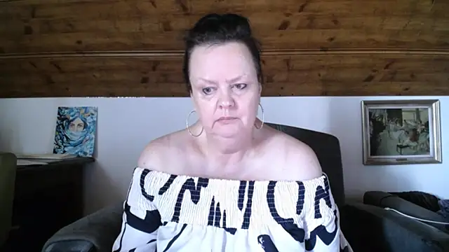 TiffanyMature online show from 07/24/26, 09:07