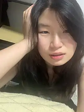 Snapshot of SSlady521 chatting on 10/21/25, 02:40 SSlady521 online show from 10/21/25, 02:40