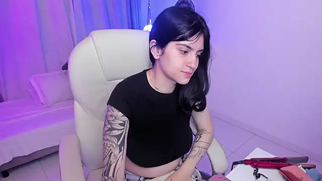 kurito  online show from 11/18/25, 03:45