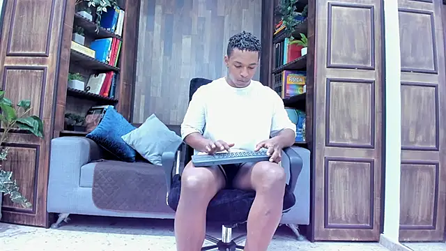 ItaloMoore online show from 09/20/25, 01:12