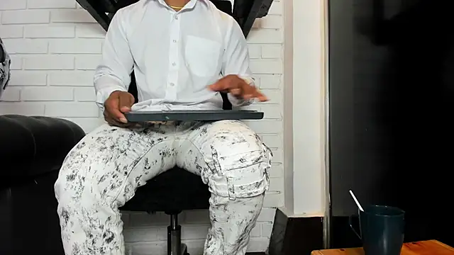 ItaloMoore online show from 07/19/26, 11:25