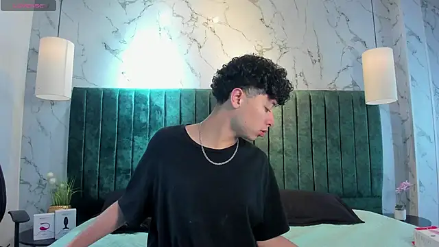 NoahDupont online show from 10/12/25, 01:21